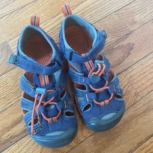 Kids Keens Size 12